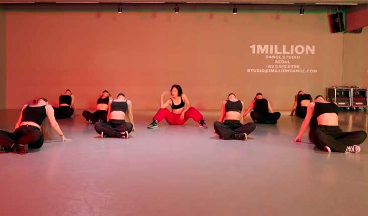 Лиа Ким представила демо-версию хореографии к песне Хвасы