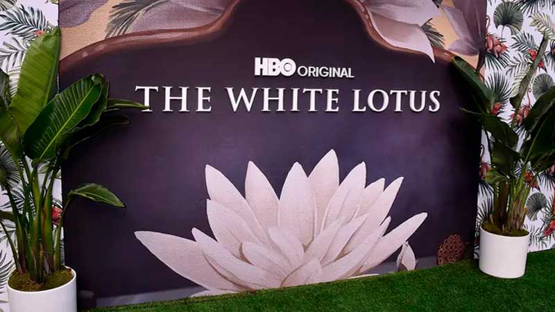 Лиса BLACKPINK Lisa White Lotus Season 3 Белый лотос Лалиса HBO