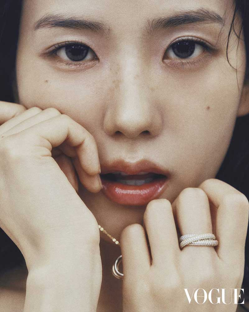 Джису из BLACKPINK для июньского Vogue Hong Kong