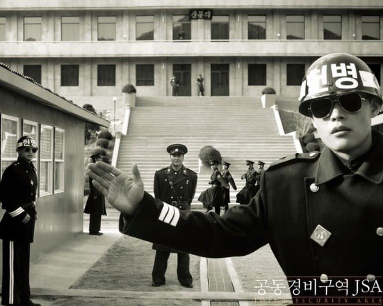 Joint Security Area Объединённая зона безопасности фильм JSA