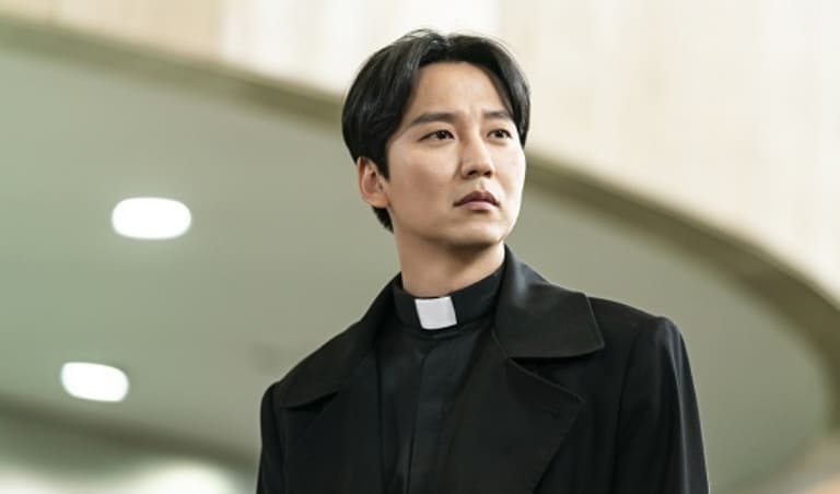 Ким Нам Гиль Kim Nam Gil GQ 김남길 Вспыльчивый священник The Fiery Priest