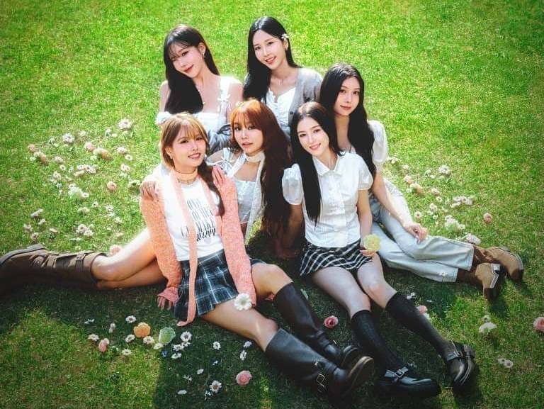 MOMOLAND 모모랜드 MOMOLAND 모모랜드