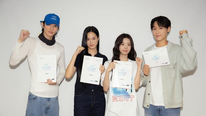 Ли До Хён, Шин Ши А, Ли Су Хёк и Ли Су Хён сыграют в сериале Netflix «Гранд-отель Галактика»