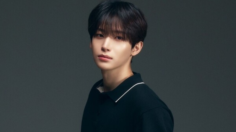 Чонмо из CRAVITY дебютировал как актер в вертикалке «Я не убийца, я писатель»