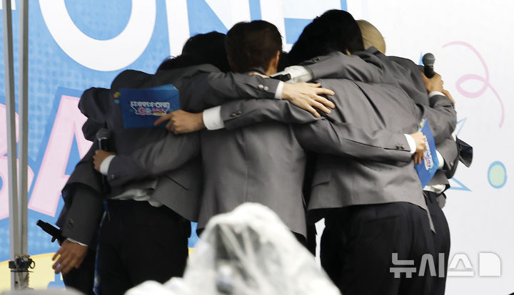 Wanna One возвращаются с реалити-шоу