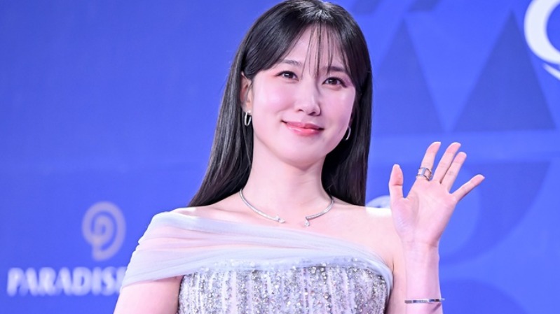 Пак Ын Бин предложена роль в драме «И во дворце растут пёсьи цветы»