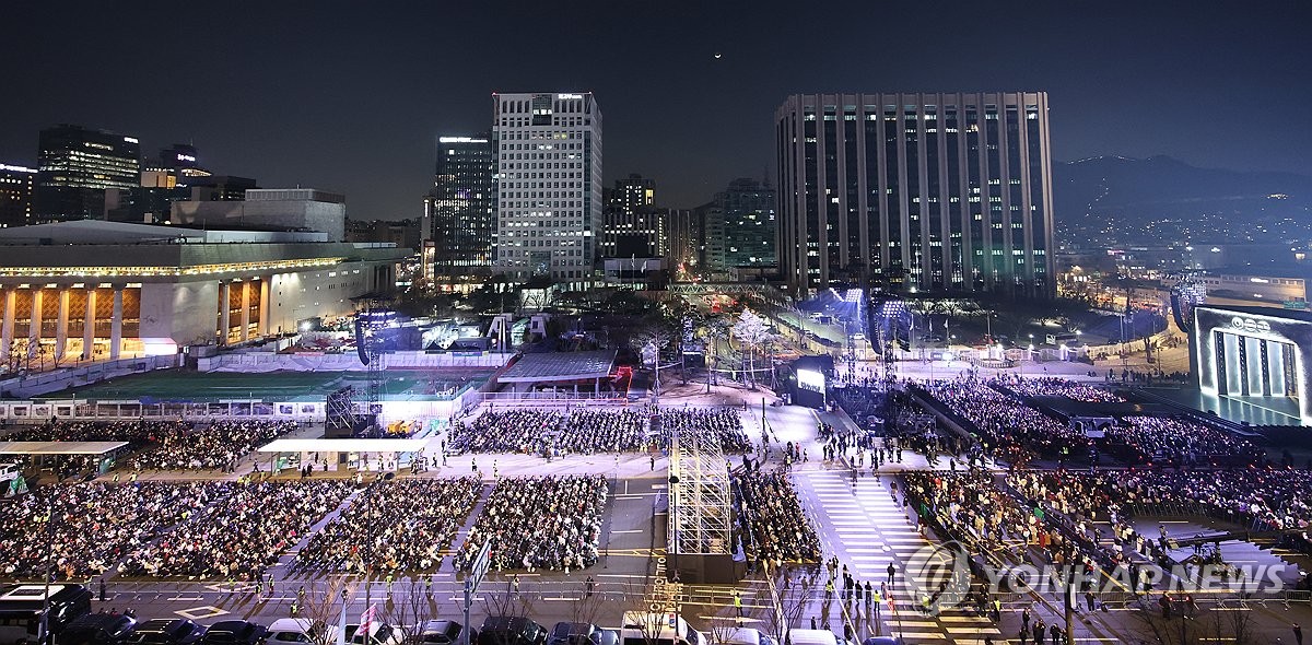 Камбэк BTS: концерт на Кванхвамун Камбэк BTS: концерт на Кванхвамун