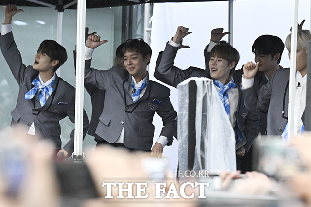 Wanna One возвращаются с реалити-шоу