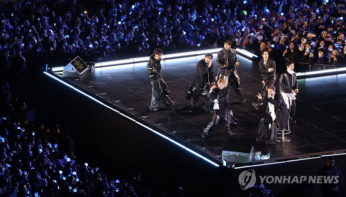 Камбэк BTS: концерт на Кванхвамун Камбэк BTS: концерт на Кванхвамун