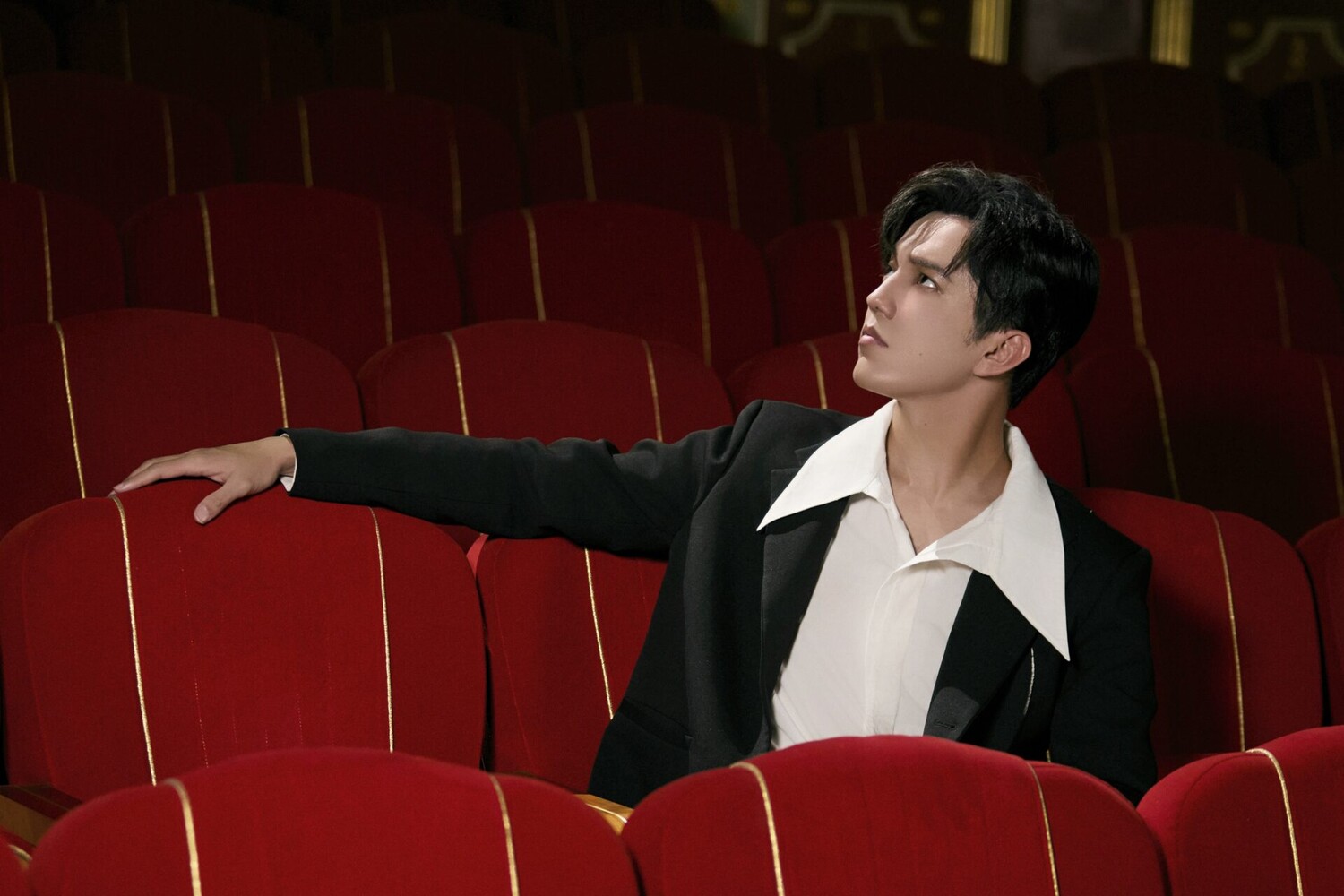 Димаш, Dimash, Voice Beyond Horizon, Голос за горизонтом, 声起地平线