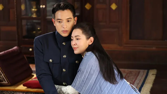 Джеймс Джираю Белла Рани Кампен James Jirayu Tangsrisuk Bella Ranee