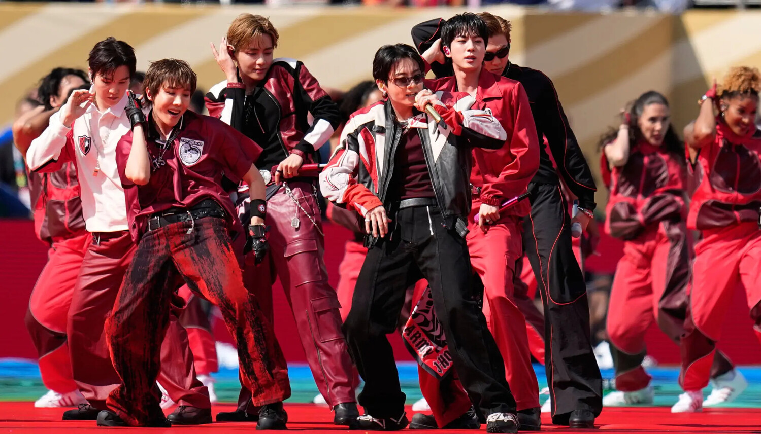 BTS Take the Stage at World Cup Final with «Dynamite»