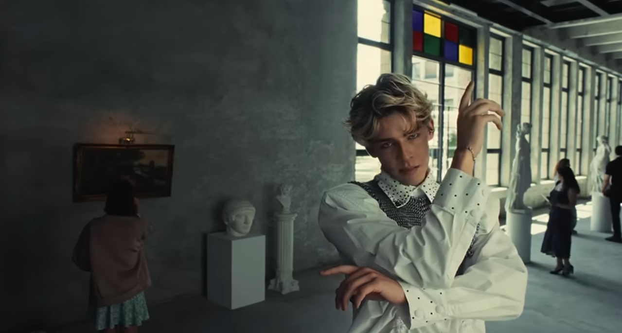 Boys-band Crush: K-Pop Traditions Taking Root in Turkey
