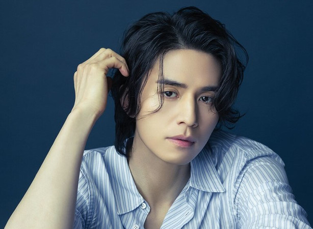 Ли Дон Ук Lee Dong Wook 이동욱