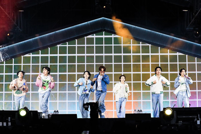 Состоялся грандиозный концерт BTS в Пусане «Yet To Come in Busan»