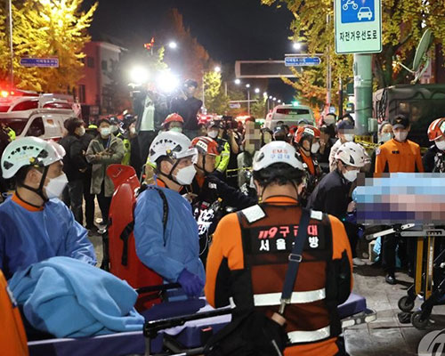 Звезды, организации, телеканалы отменяют запланированное расписание в связи с трагедией в Сеуле
