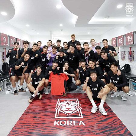 Чонгук (BTS) и сборная Южной Кореи по футболу